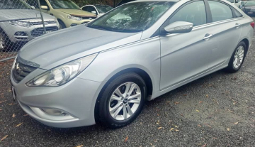 2011 Hyundai i45 active luxurious auto sedan 1.jpg
